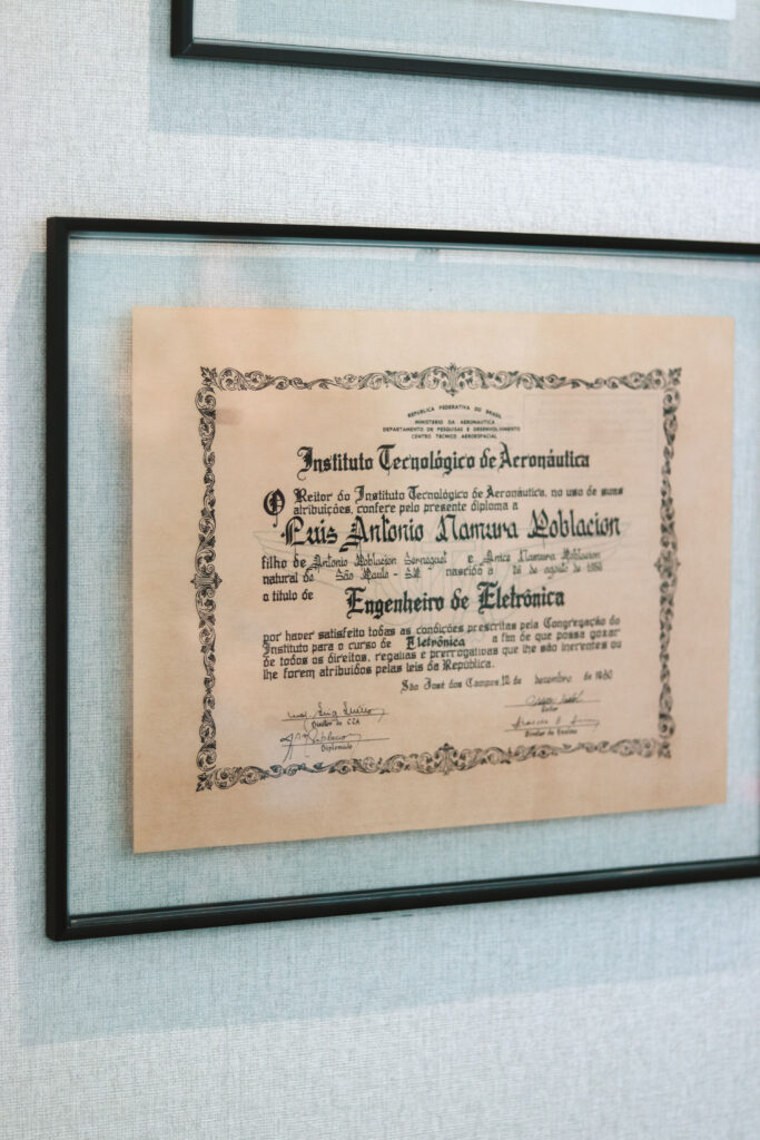 Imagem de certificados do Luis Namura